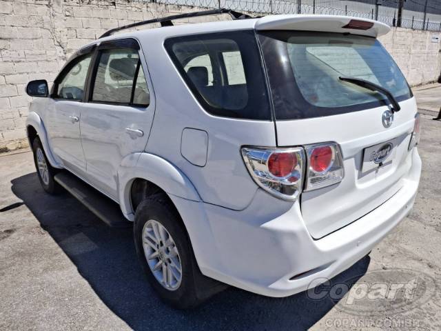 2013 TOYOTA HILUX SW4 