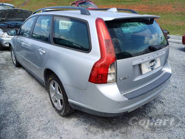 2009 VOLVO V50 