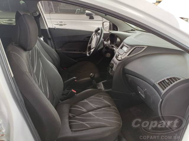 2014 HYUNDAI HB20S 