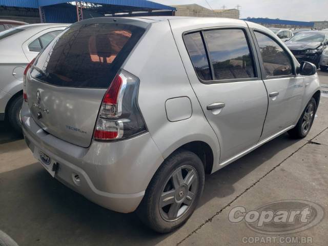 2014 RENAULT SANDERO 