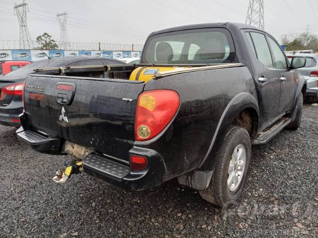 2013 MITSUBISHI L200 TRITON 