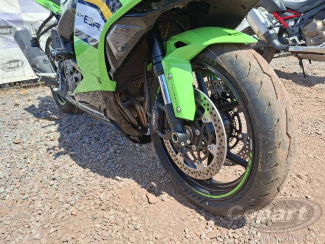 2025 KAWASAKI NINJA ZX-6R 