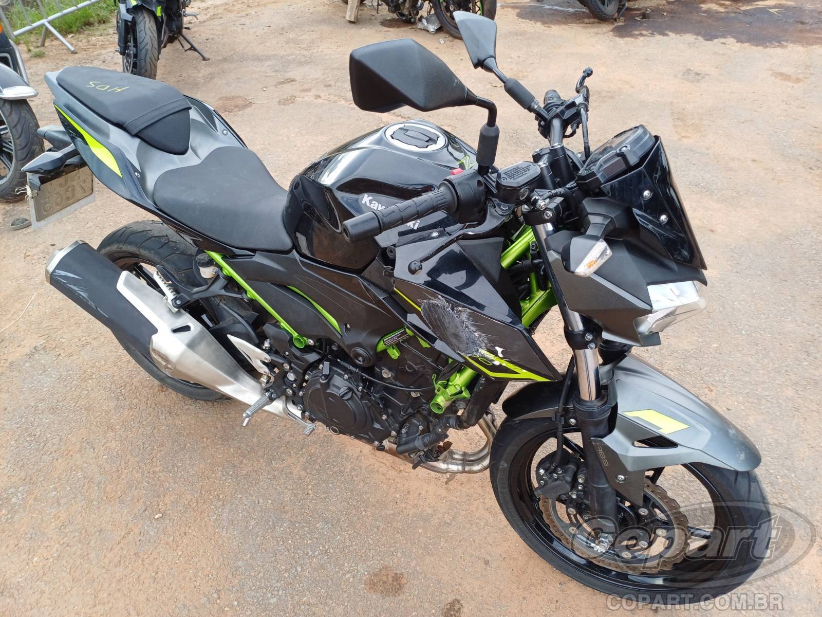 Kawasaki Z400 2023 Média Monta