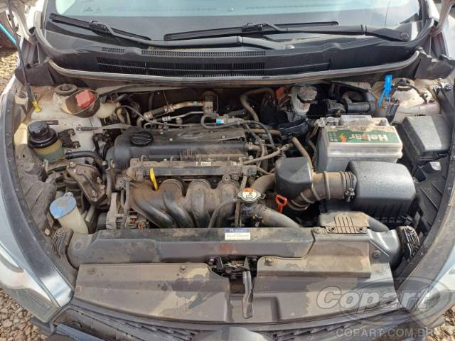 2015 HYUNDAI HB20 
