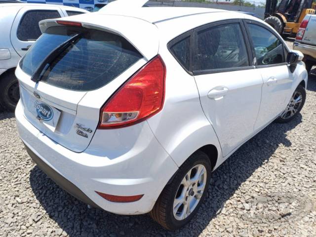 2015 FORD FIESTA 