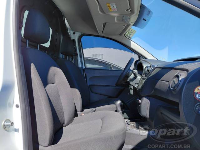 2025 RENAULT KANGOO 