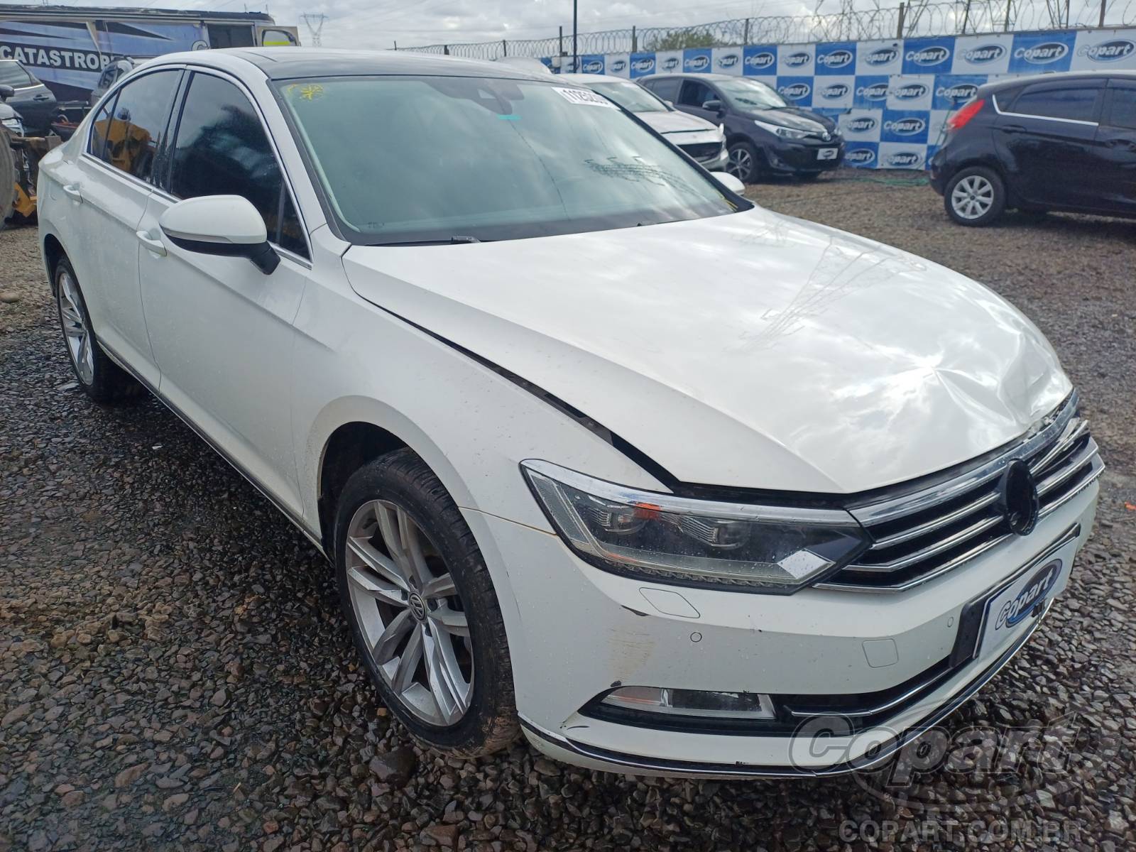 2019 VOLKSWAGEN PASSAT