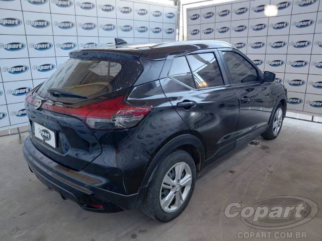 2022 NISSAN KICKS 