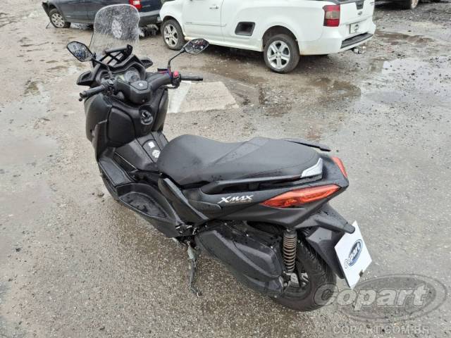 2022 YAMAHA XMAX 