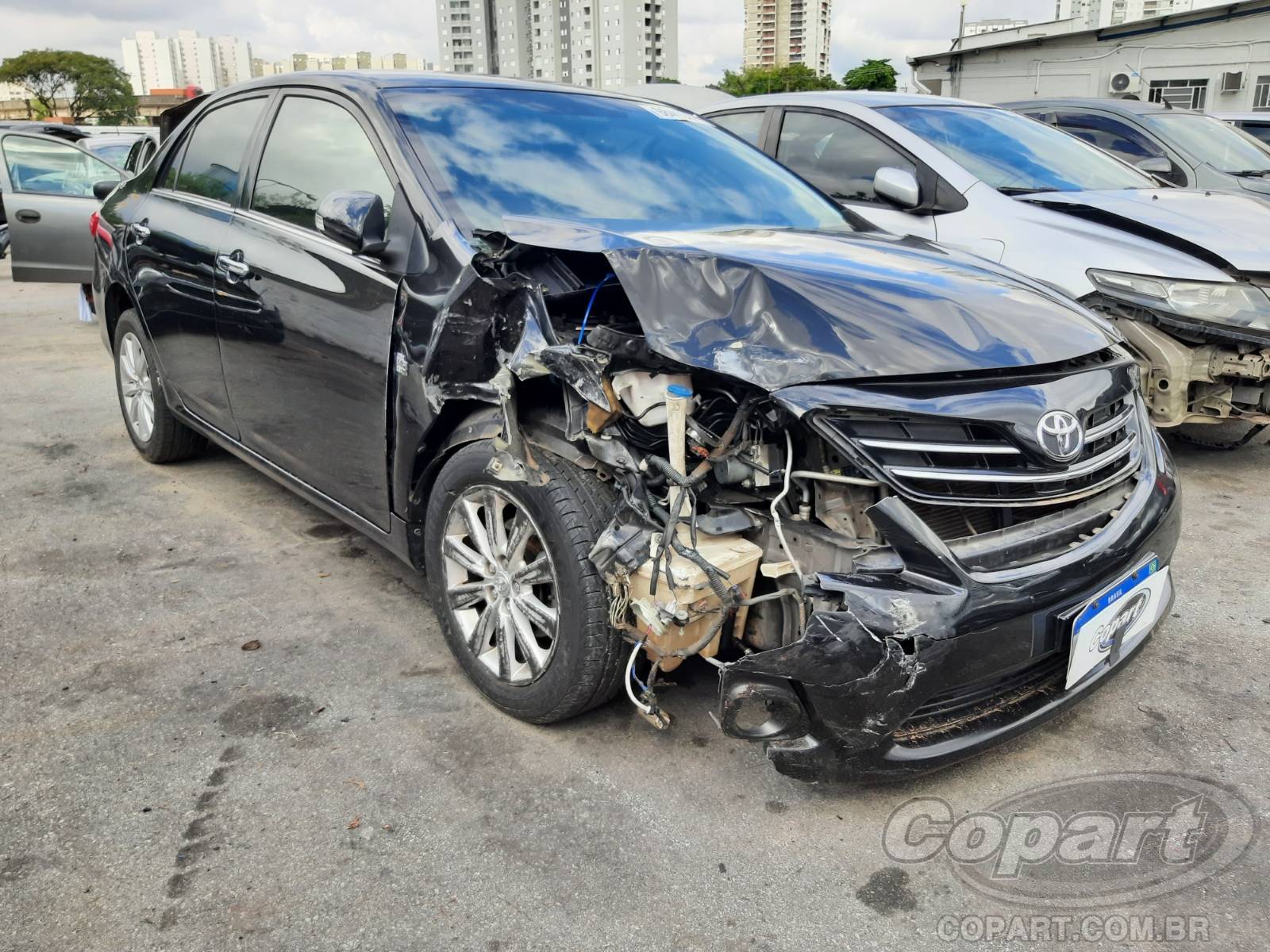 Toyota Corolla Altis 2.0 16V Dual VVT-i 2012 Colisão Média Monta