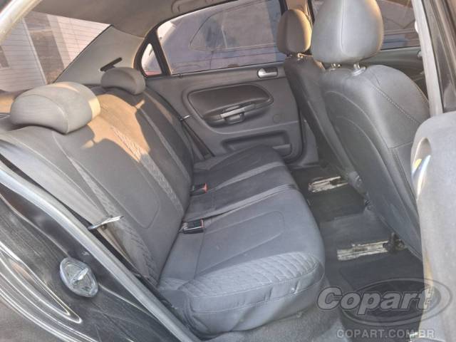2012 VOLKSWAGEN VOYAGE 