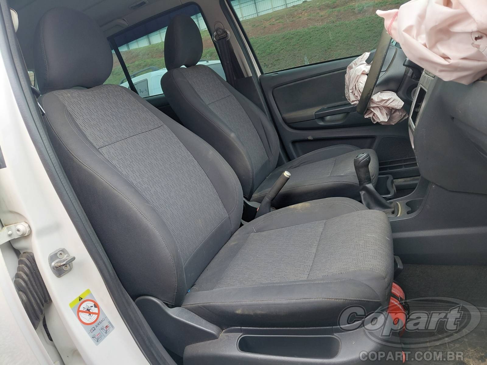 2014 VOLKSWAGEN FOX — foto 5 de 15