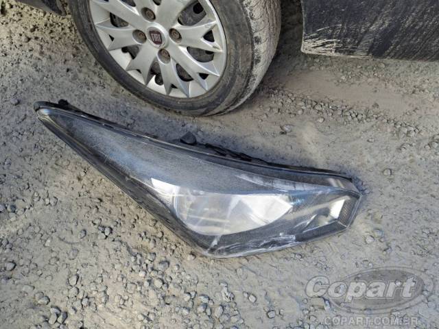 2015 HYUNDAI HB20S 