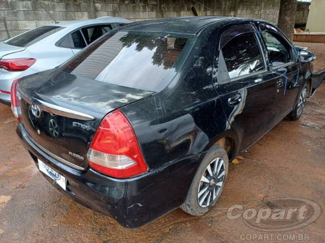 2015 TOYOTA ETIOS SEDA 