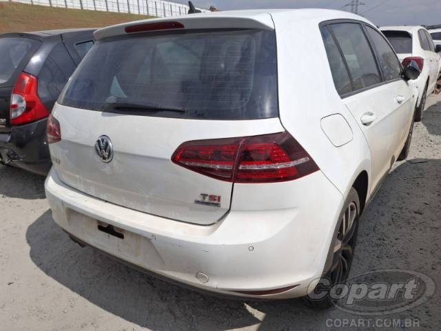 2014 VOLKSWAGEN GOLF 