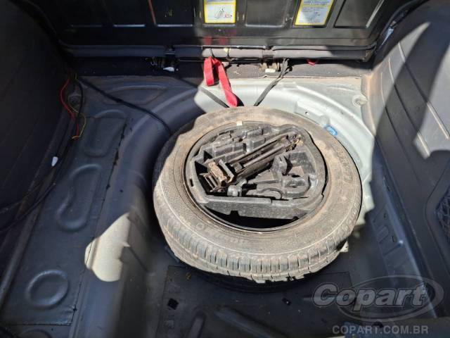 2013 VOLKSWAGEN SPACEFOX 