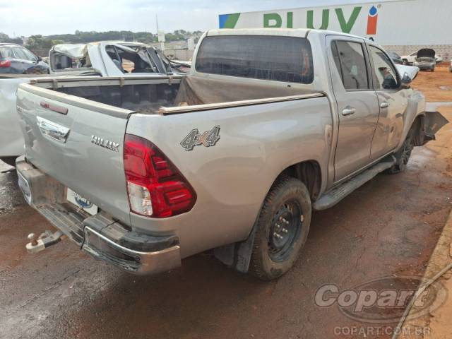 2024 TOYOTA HILUX CD 