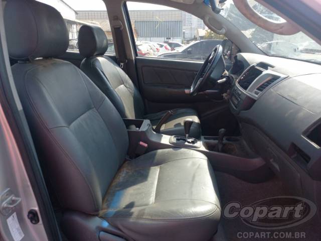 2012 TOYOTA HILUX CD 