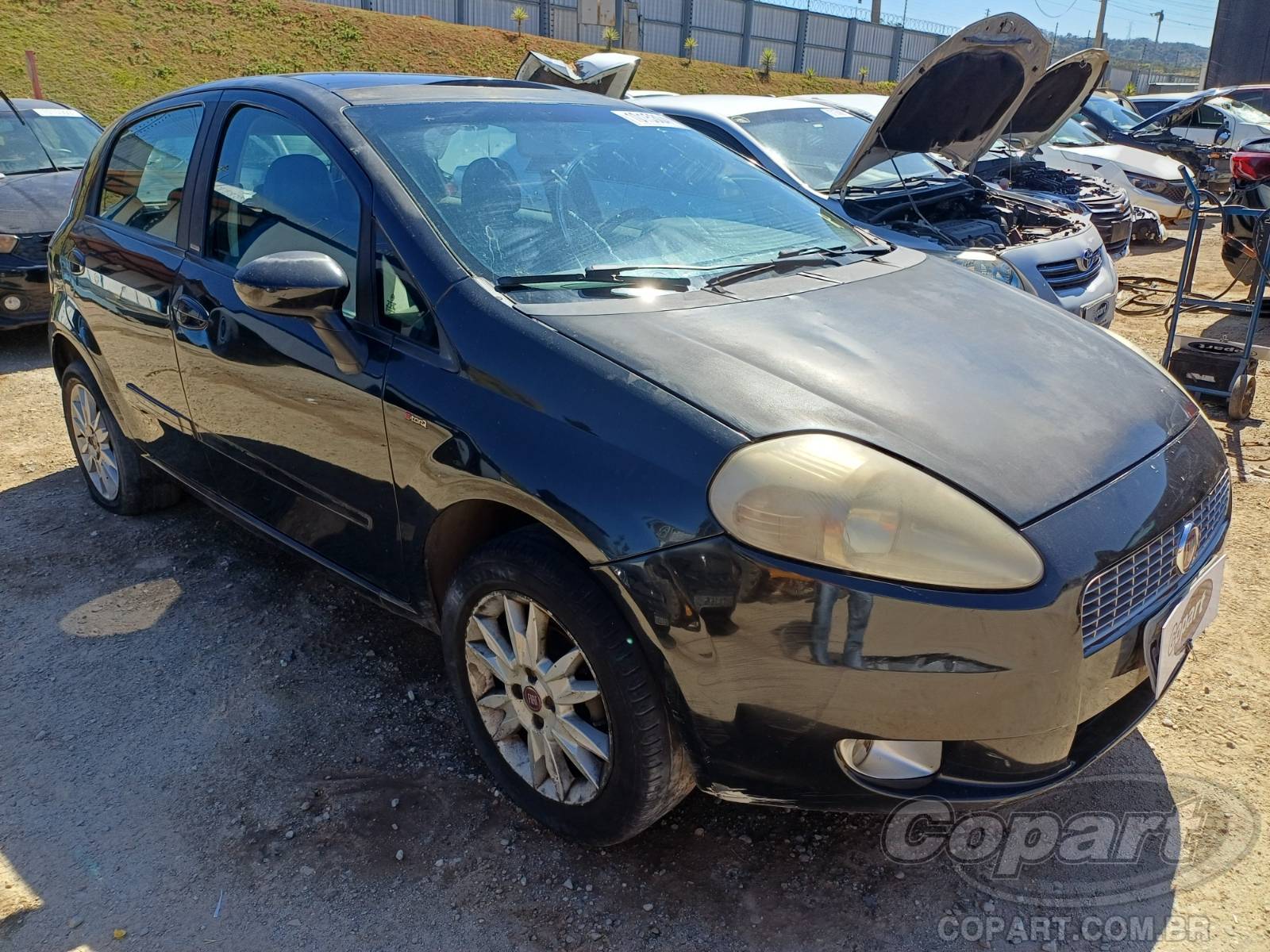 Veículo Fiat Punto FIAT PUNTO ESSENCE 1.6 16V E.TORQ 2011 2012 em leilão