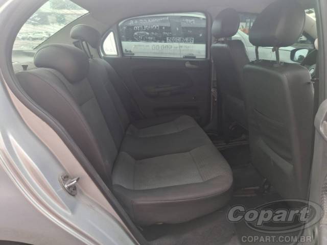 2015 VOLKSWAGEN VOYAGE 