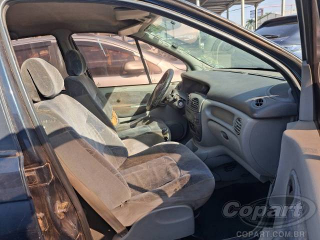 2003 RENAULT SCENIC 