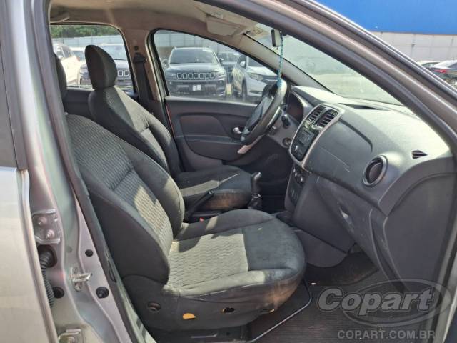 2015 RENAULT SANDERO 