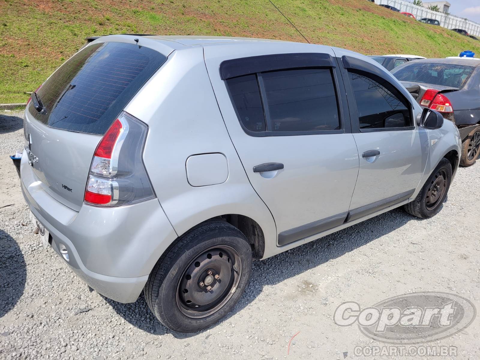 Foto 4: 2014 RENAULT SANDERO