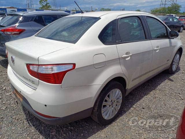 2013 FIAT GRAND SIENA 