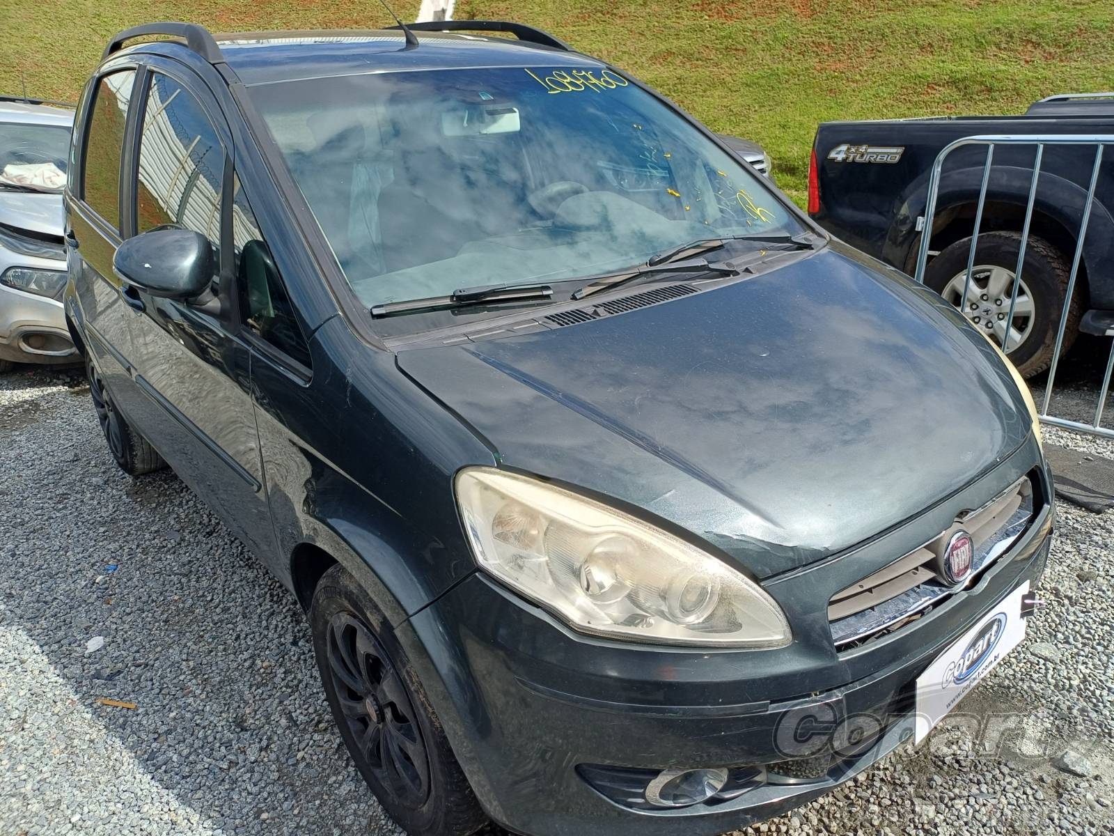 Veículo Fiat Idea Fiat Idea Attractive 1.4 Fire 2013 2013 em leilão