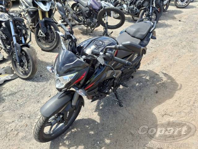 2025 BAJAJ DOMINAR 