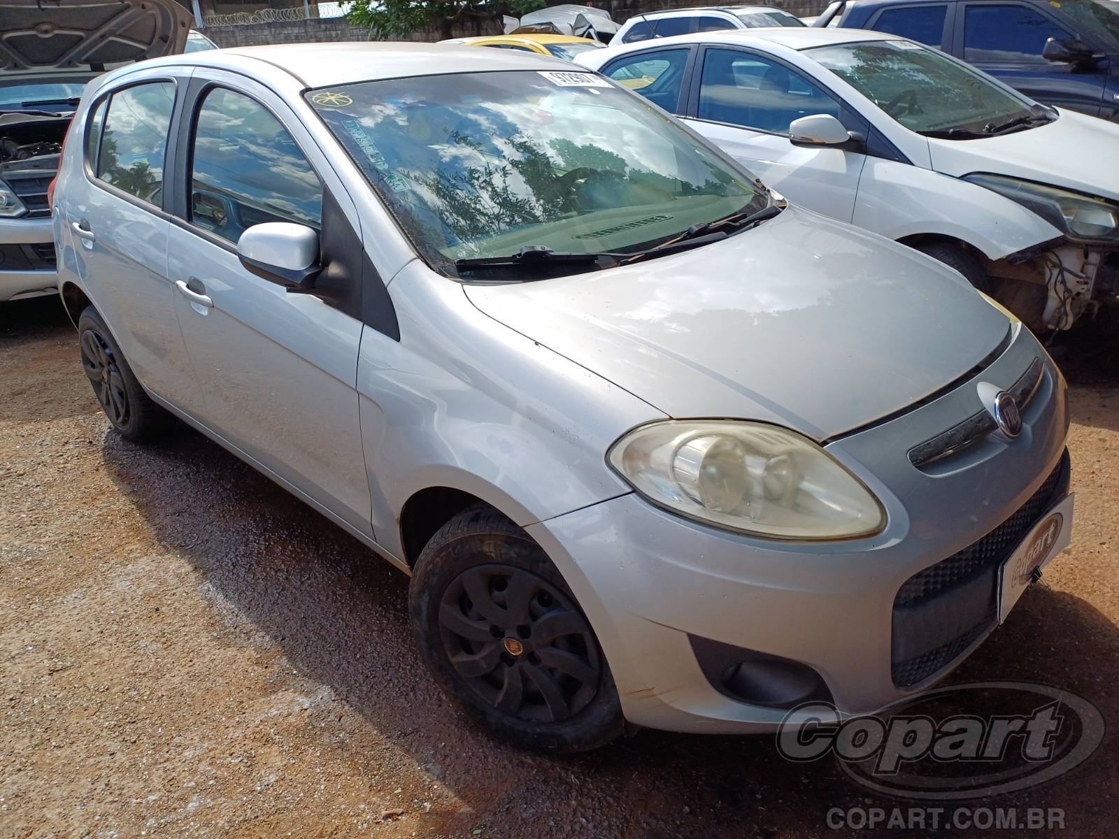 Fiat Palio Attractive 1.0 Evo 2013 Colisão Média Monta