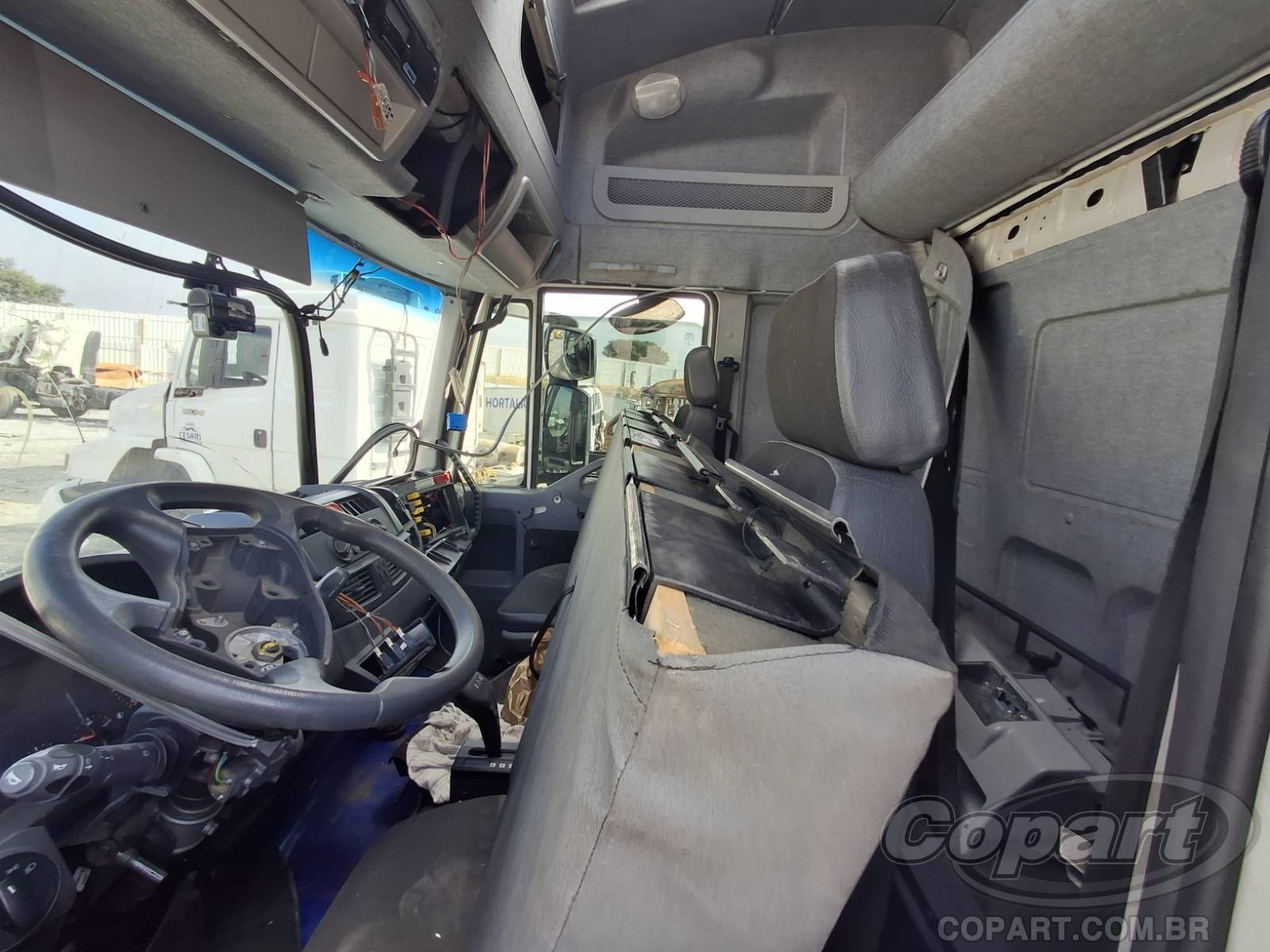 2022 IVECO TECTOR — leilão em Itaquaquecetuba/SP (foto 5)