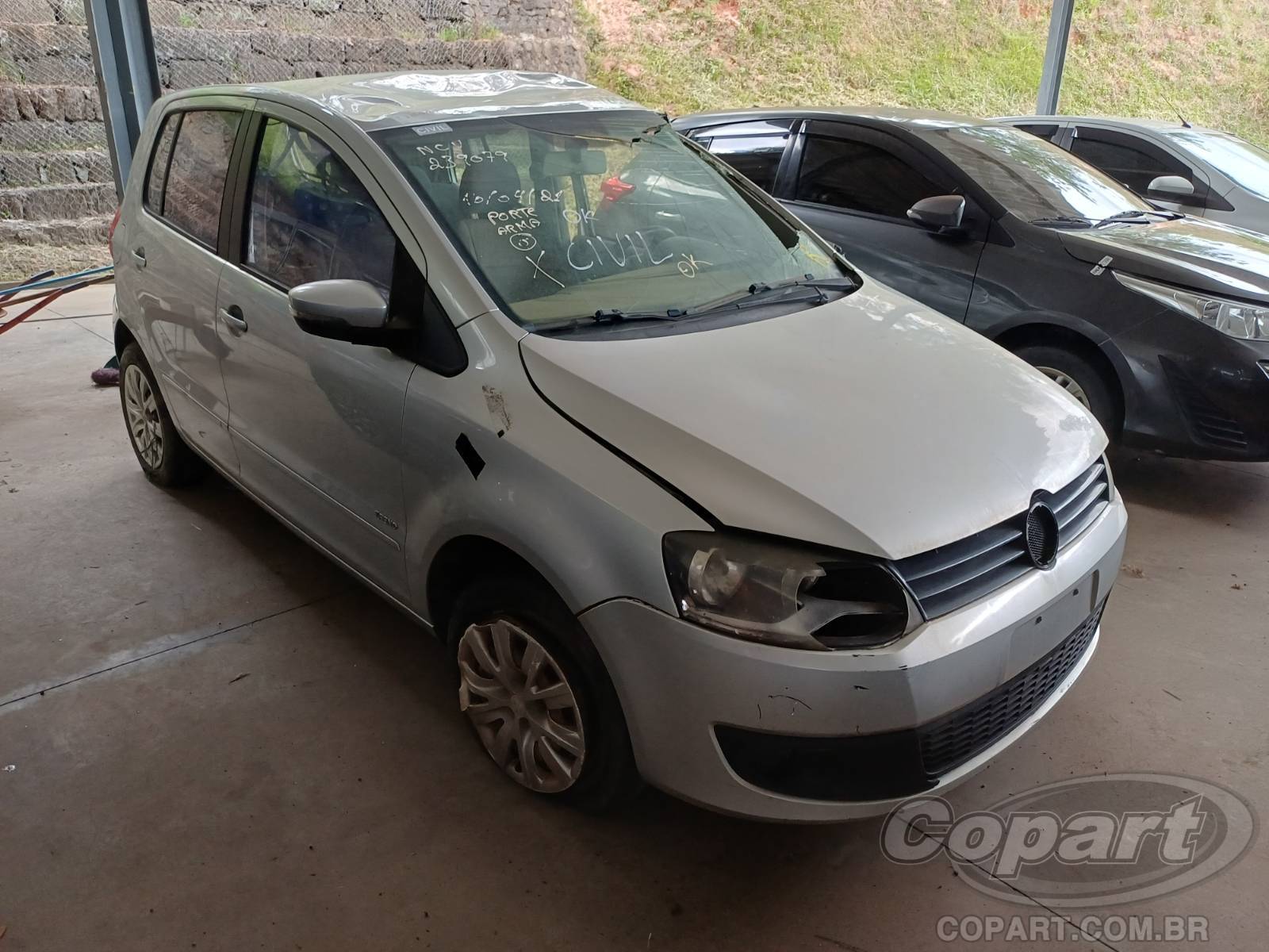 Veículo VW - VolksWagen Fox Volkswagen Fox 1.0 Total Flex 2013 2013 em leilão