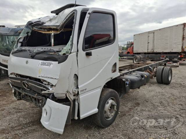 2026 MERCEDES-BENZ Accelo 