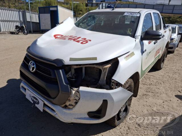 2024 TOYOTA HILUX CD 