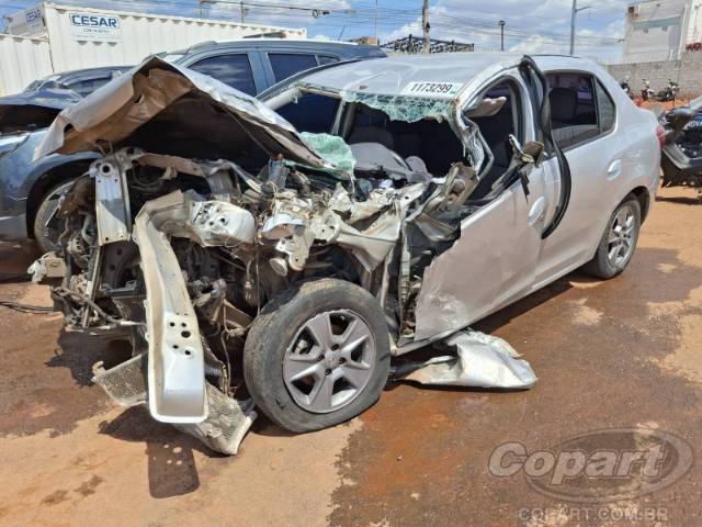 2017 RENAULT LOGAN 