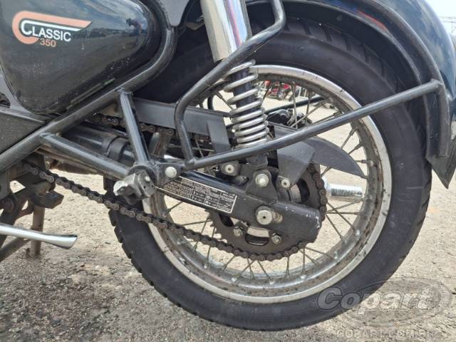 2024 ROYAL ENFIELD CLASSIC 