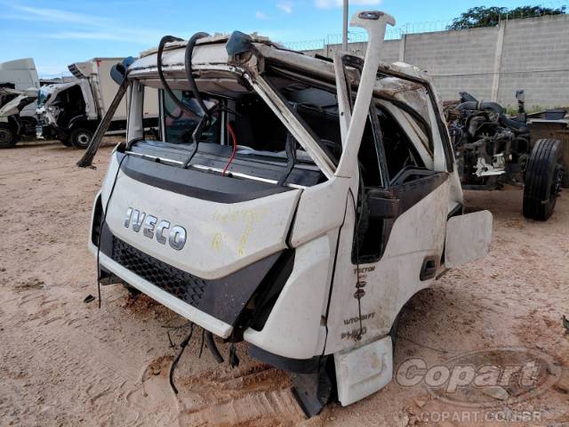2022 IVECO TECTOR 