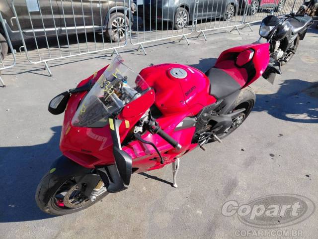 2024 DUCATI PANIGALE 