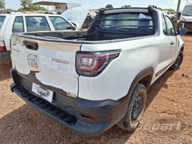 2022 FIAT STRADA 