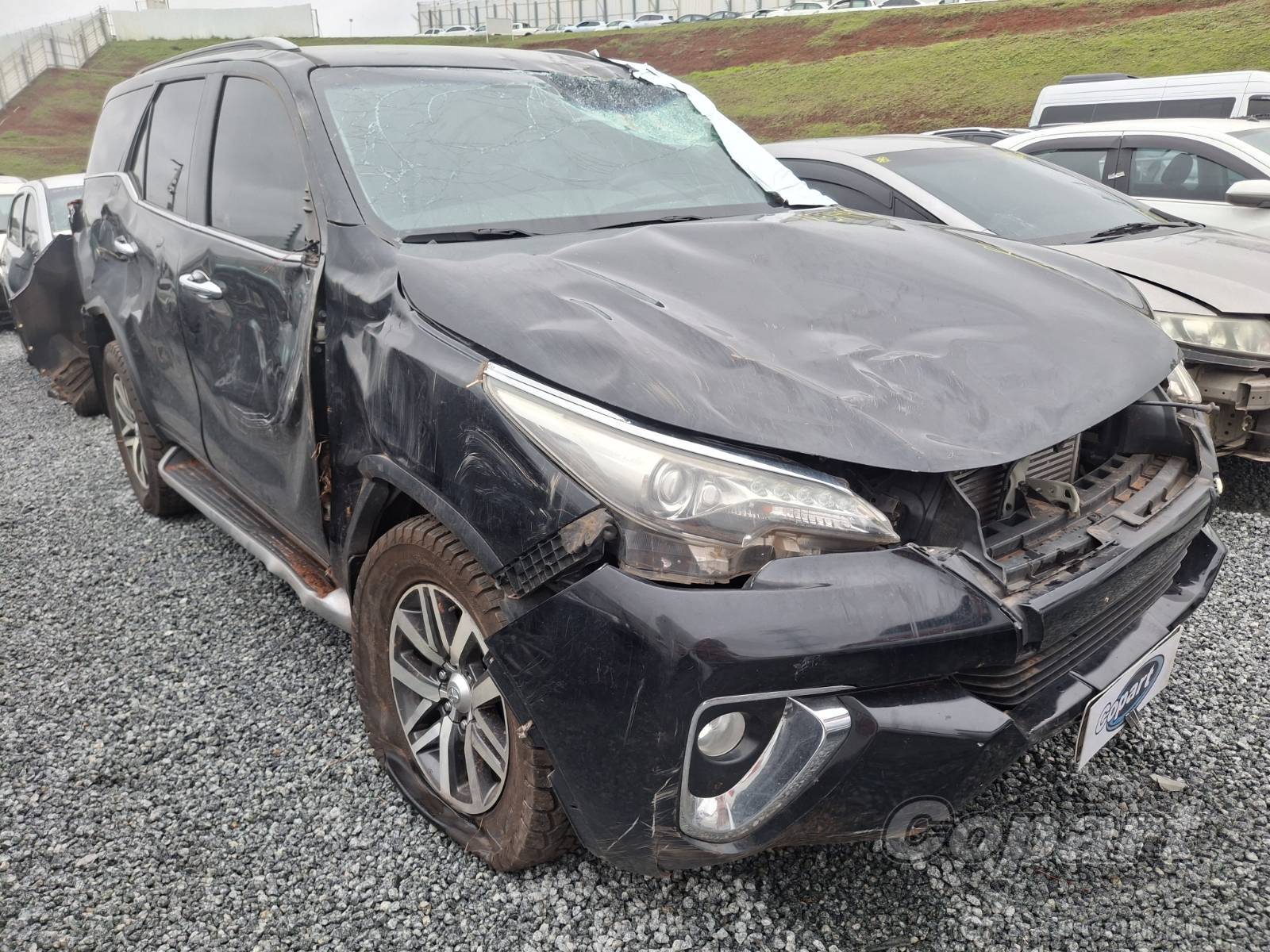 2017 TOYOTA HILUX SW4