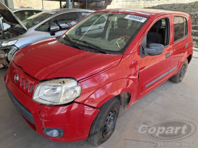 2015 FIAT UNO 
