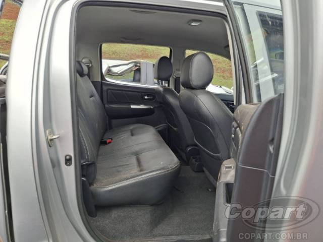 2015 TOYOTA HILUX CD 