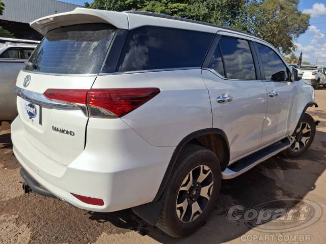 2017 TOYOTA HILUX SW4 