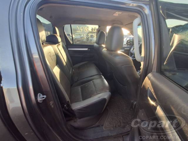 2023 TOYOTA HILUX CD 