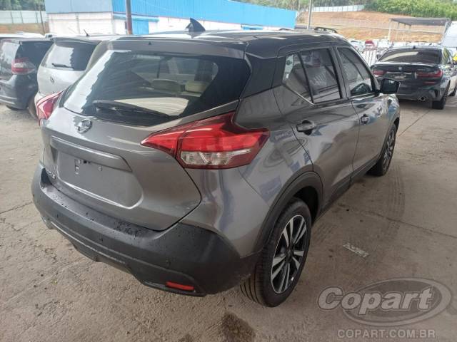 2021 NISSAN KICKS 