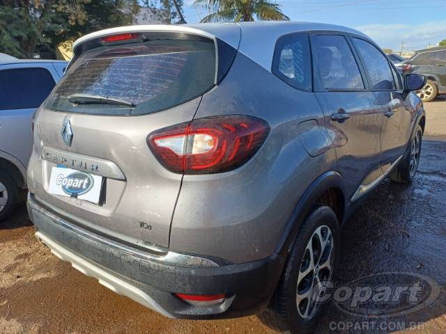 2022 RENAULT CAPTUR 