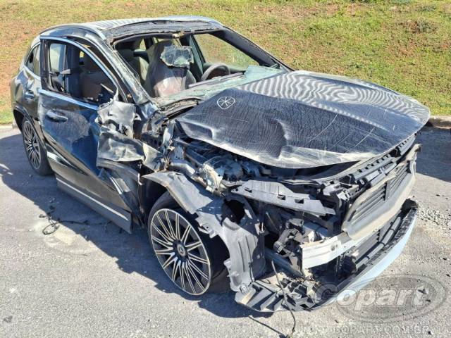 2026 MERCEDES BENZ GLA 