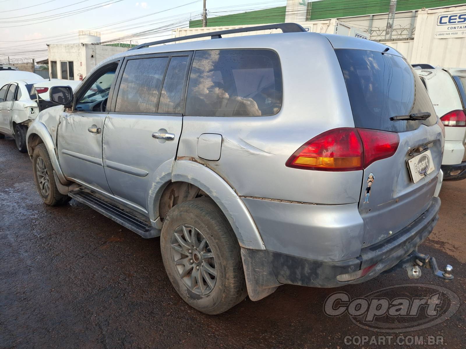 2010 MITSUBISHI PAJERO DAKAR — foto 3 de 10