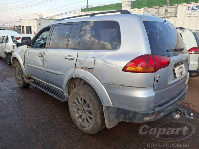 2010 MITSUBISHI PAJERO DAKAR 